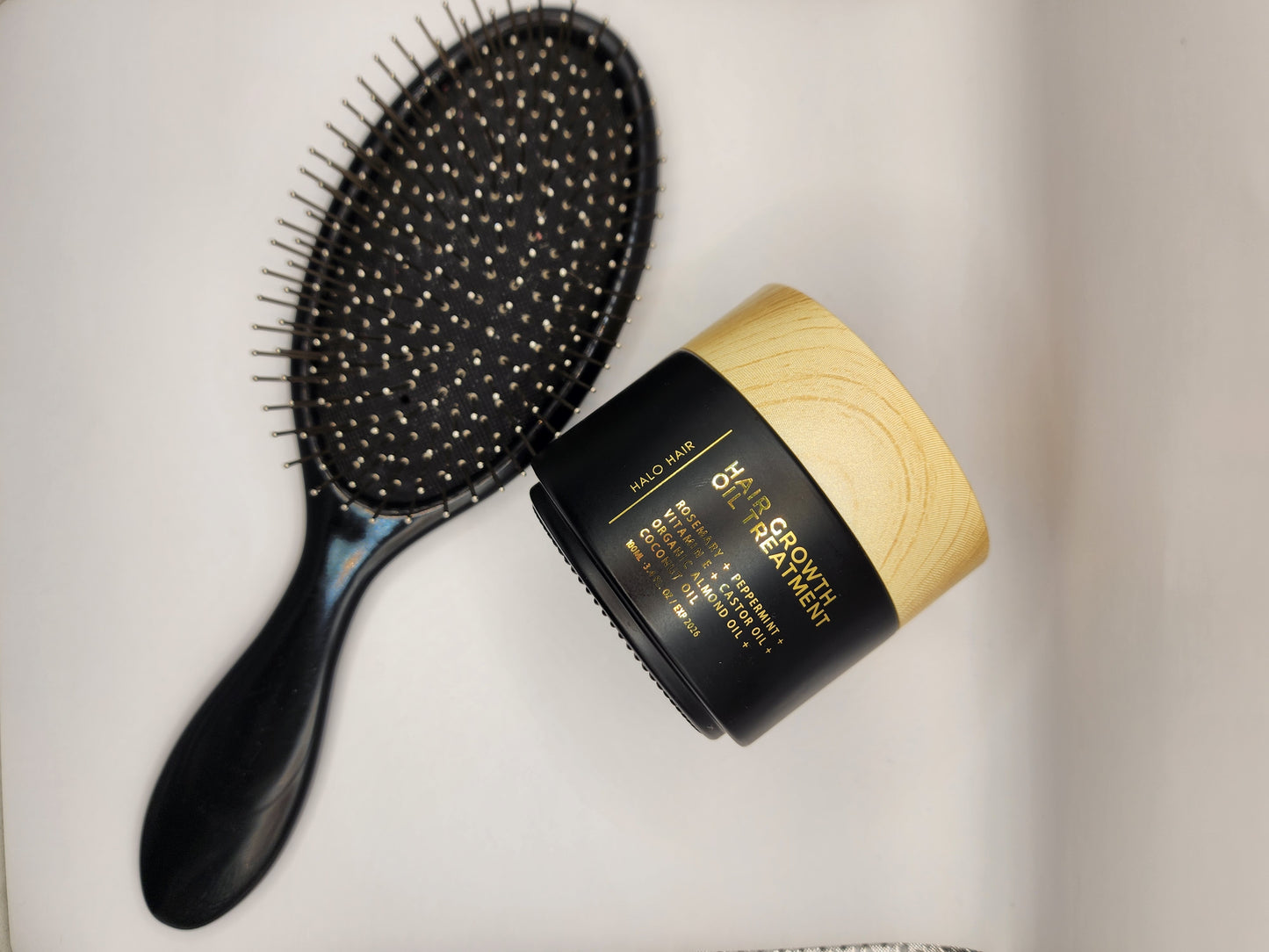 Halo Scalp Brush