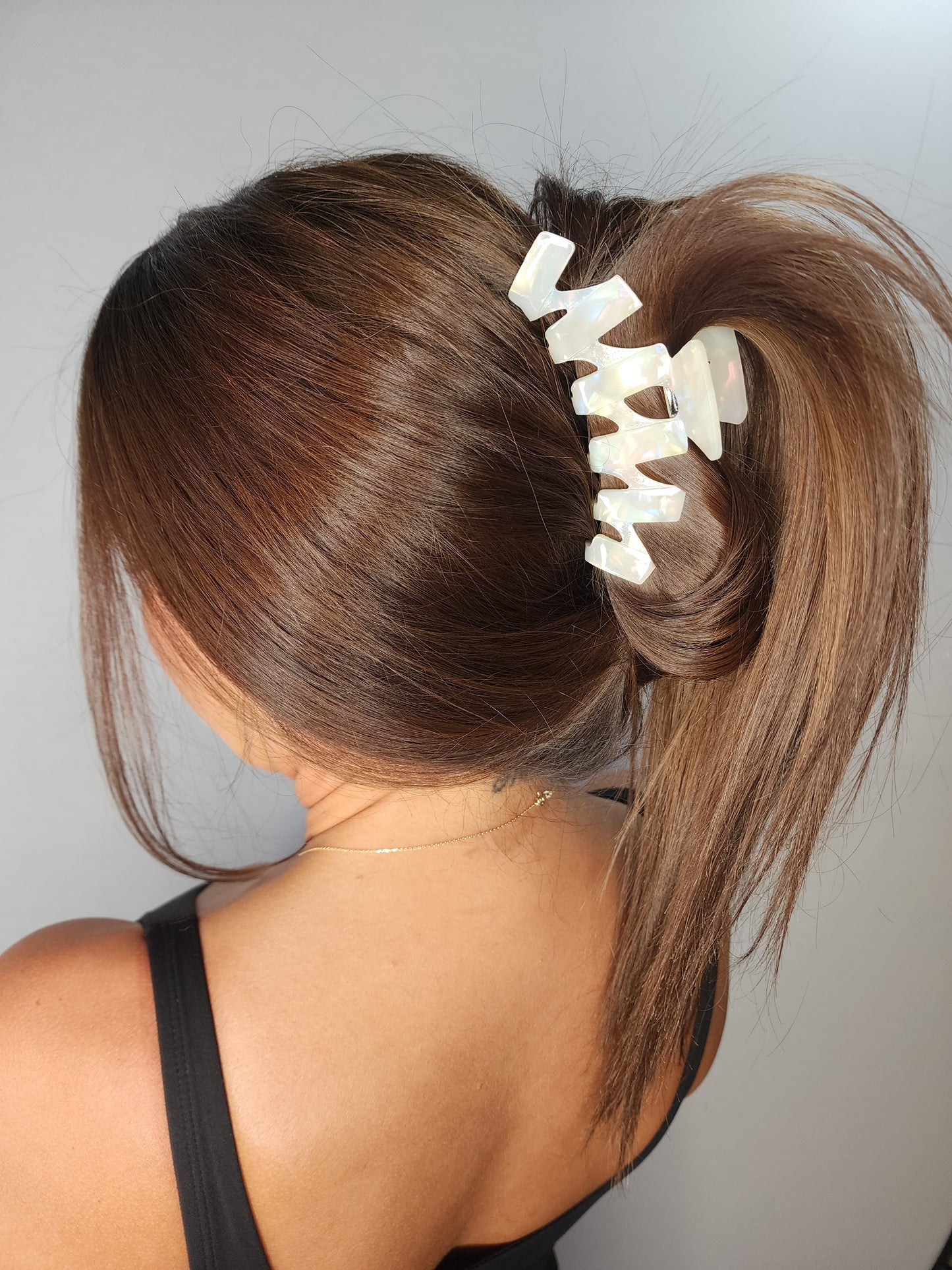 Lux Claw Clip- Pearl